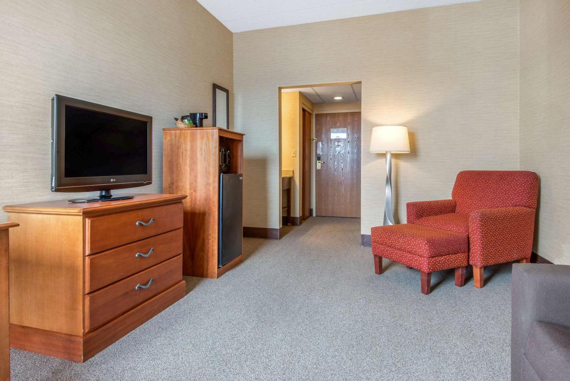 Quality Inn & Suites Mansfield Eksteriør billede